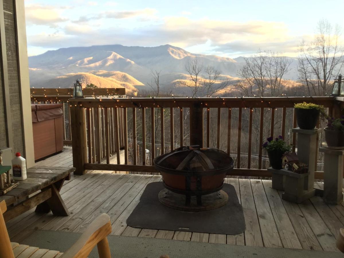 Love Nest Chalet Villa Gatlinburg Exterior foto